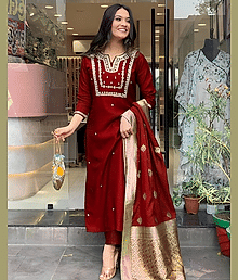 STAVROZ FASHION Women Cotton Silk Embroidered Straight Kurti With Pants ( Maroon )