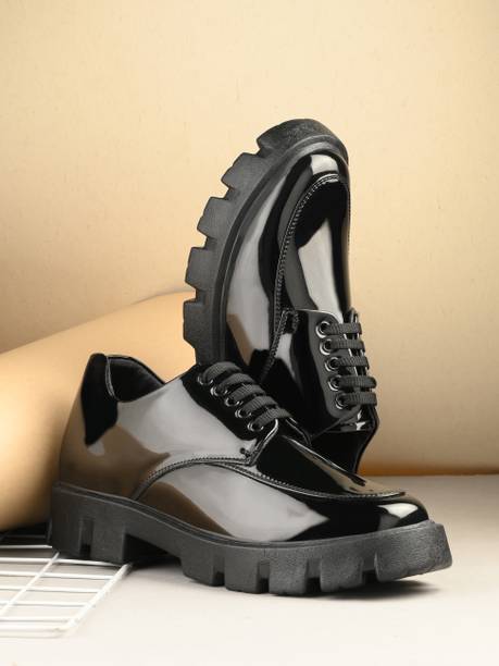 leo's Fitness shoes