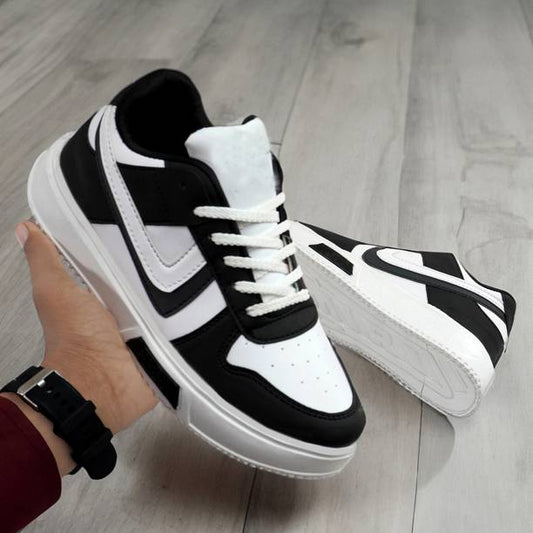 Light weight stylish attractive shoes Sneakers For Men