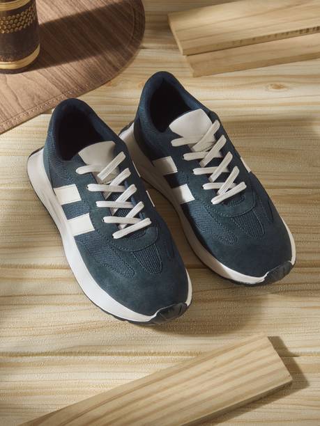 Everyday Edge Trendy Fashion Sneakers For Men