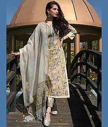 AK FASHION MALL Women Cotton Blend Printed Straight Kurti With Pants ( Gold )