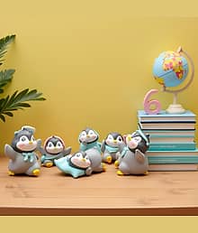 Gopalvilla 6 Piece of Cute Snow Scene Fun Penguin figurines Showpiece