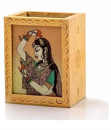 Gunnu Sales Brown Wood Handicraft Showpiece - Pack of 1