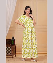 Tankirti Cotton Printed Women Regular Nighty ( Green )