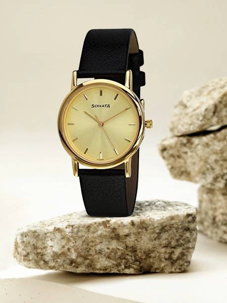Sonata Quartz Champagne Dial Black Leather Strap Analog...
